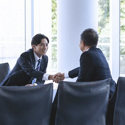 商談している様子