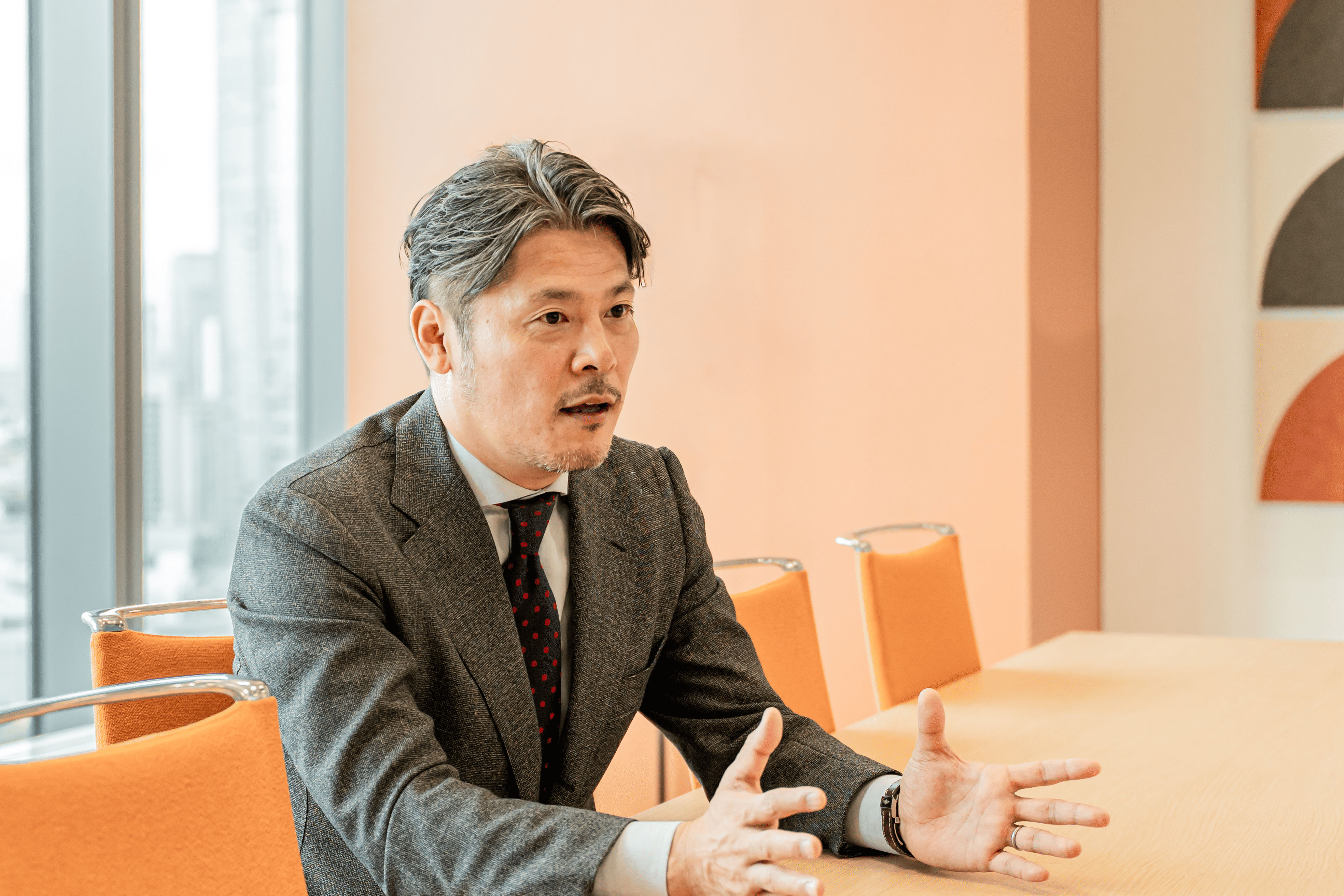 エグゼクティブコンサルタント／リーダー　伊久美 雄二